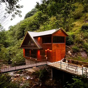 بيت للعطل Kozluca Bungalov, ترابزون